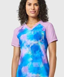 WonderWink Women's Yoga V-Neck Twilight Print Scrub Top