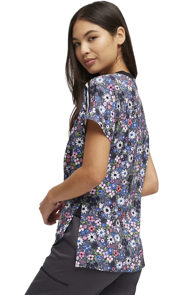 Heartsoul Women's Ditsy Garden Print Scrub Top 4 Heartsoul Women's Ditsy Garden Print Scrub Top - Image 2