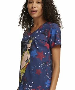 Cherokee Women's Hang With The Stars Print Scrub Top 9 Cherokee Women's Hang With The Stars Print Scrub Top -Cherokee Shop 3 ck tf626 print 650 1