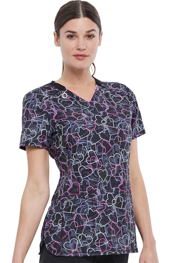 Cherokee Clearance Women's Marbled Hearts Print Scrub Top 6 Cherokee Clearance Women's Marbled Hearts Print Scrub Top - Image 4