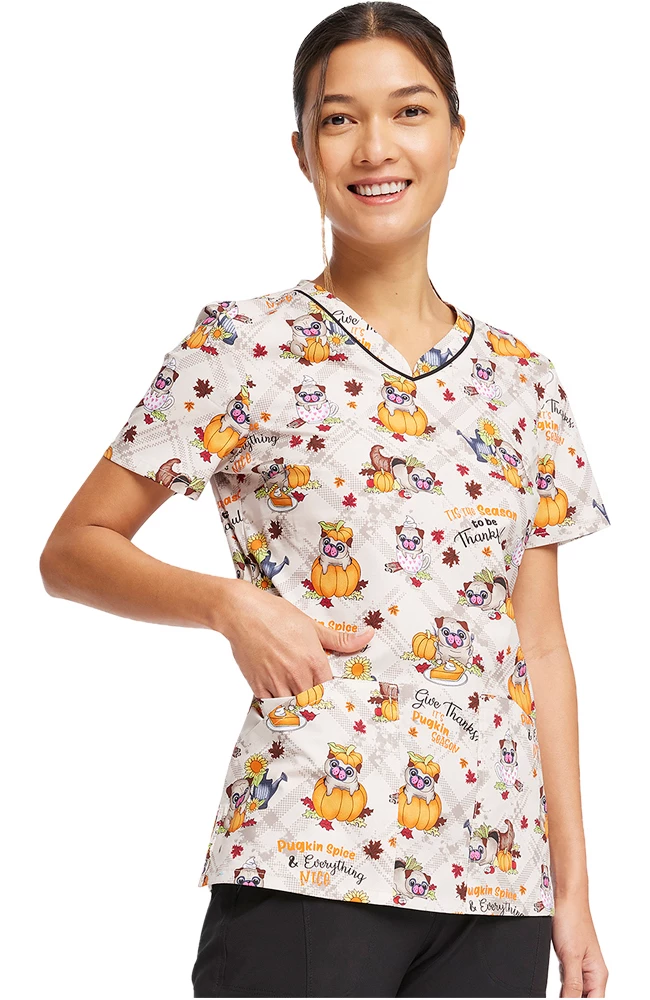 Cherokee Women's Pugkin Spice Season Print Scrub Top 6 Cherokee Women's Pugkin Spice Season Print Scrub Top - Image 4