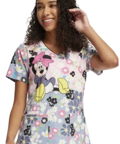 Cherokee Women's Many Minnie Flowers Print Scrub Top 9 Cherokee Women's Many Minnie Flowers Print Scrub Top -Cherokee Shop 4 ck tf614 print 650 1