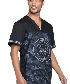 Cherokee Clearance Men's V-Neck Black Panther Print Scrub Top 9 Cherokee Clearance Men's V-Neck Black Panther Print Scrub Top -Cherokee Shop 4 ck tf707 printclearance 650