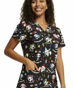 Dickies Women's Different Tune Print Scrub Top 9 Dickies Women's Different Tune Print Scrub Top -Cherokee Shop 4 di dk717 print 650 2