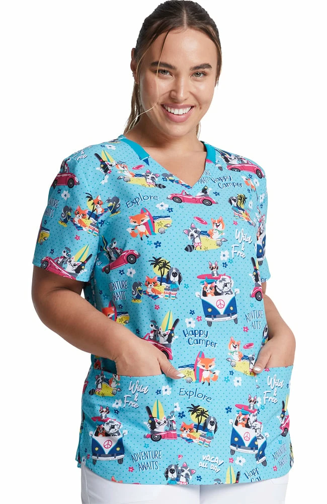 Dickies Clearance Women's Vacay All Day Print Scrub Top 6 Dickies Clearance Women's Vacay All Day Print Scrub Top - Image 4