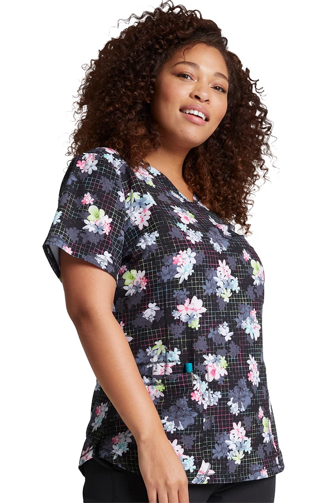 Dickies Clearance Women's Light Bright Blooms Print Scrub Top 7 Dickies Clearance Women's Light Bright Blooms Print Scrub Top - Image 5